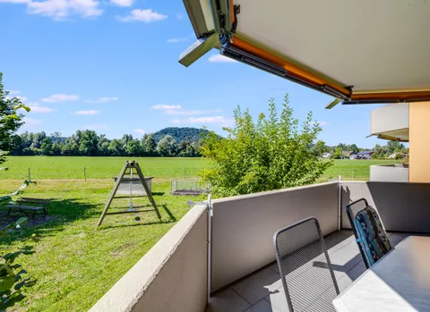 Lichtdurchflutete Wohnung mit unverbaubarem Naturpanorama