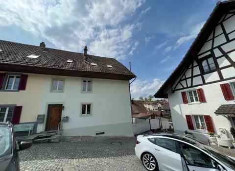 VOLL VERMIETET MIT WÄRMEPUMPE UND BRUTTORENDITE 4.3%