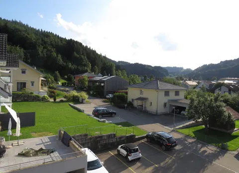 Moderne 4.5-Zimmer-Maisonette-Wohnung in idyllischer Lage