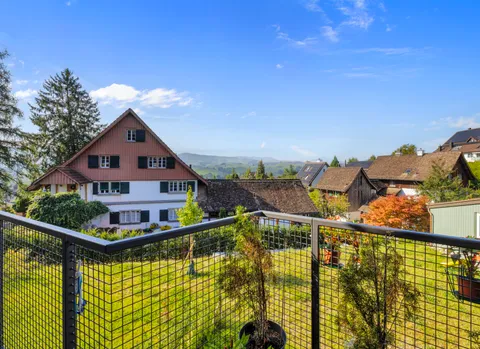Wunderschöne Maisonette-Gartenwohnung im Hirzel