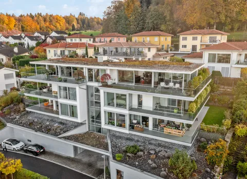Neuwertig & Luxuriös mit Panoramsicht