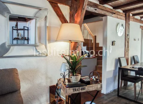 VENDU – Mollens – Appartement au coeur du village