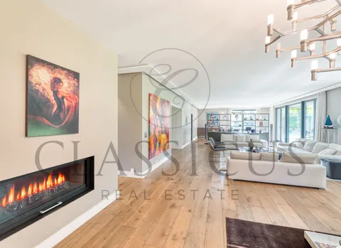 Villa contemporaine de prestige avec piscine