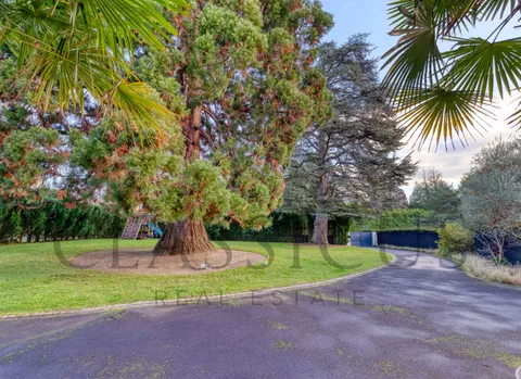 Villa contemporaine de prestige avec piscine