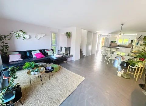 Maison mitoyenne 5.5 pièces avec terrasse, 4 chambres, Quartier résidentiel calme