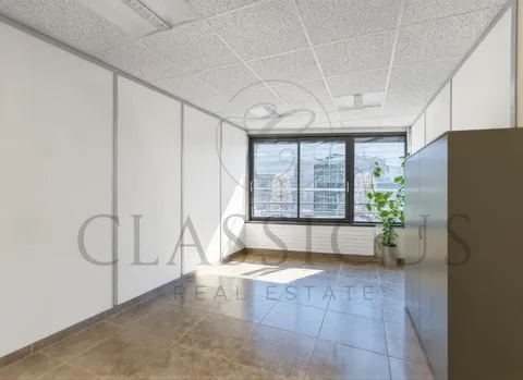 Grande surface de bureaux au 2ème étage – 263 m² – Genève Plainpalais