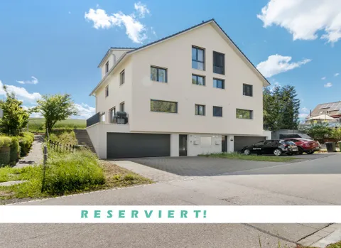 EXKLUSIVE DOPPELHAUSHÄLFTE MIT 151m2 GARTEN, ELTERNSUITE UND HOCHWERTIGEEM AUSBAU – BAUJAHR 2020