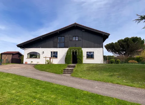 VENDU – Apples – Maison familiale