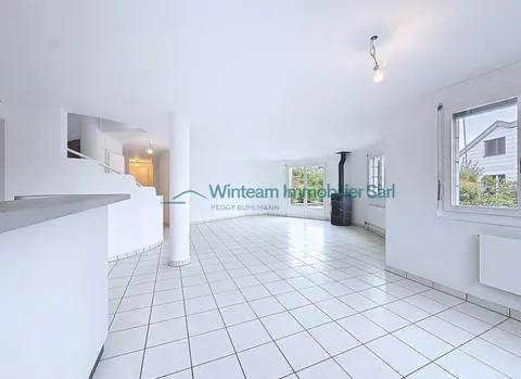 Vivez grand! Duplex lumineux 5,5 pièces avec vaste terrasse à Matran