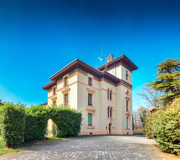 Majestueuse Villa de Maître Historique à Plan-les-Ouates