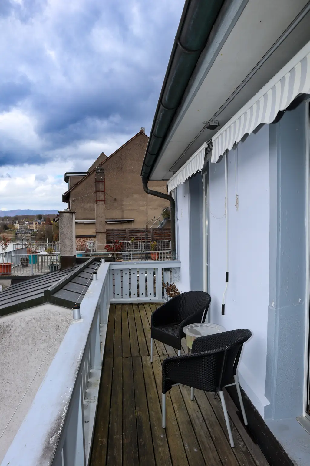 3,5 Zimmer-Altstadtwohnung direkt am Rhein