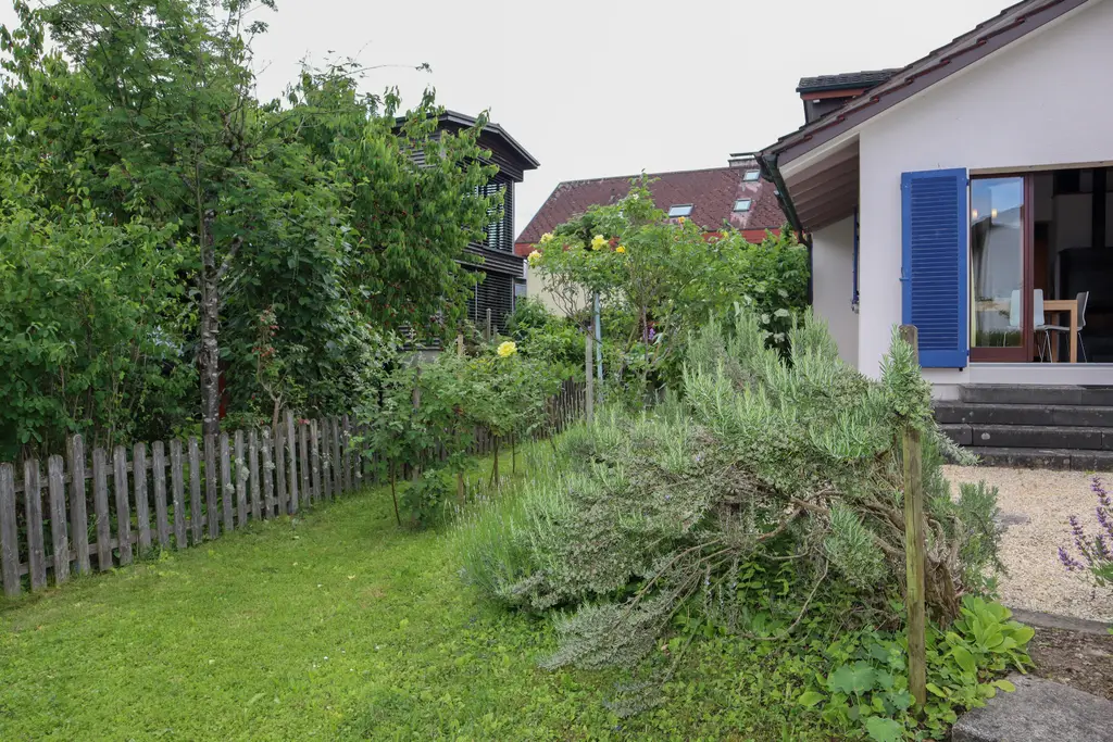 6 &#8211; Zimmer-Einfamilienhaus an sehr ruhiger und sonniger Lage