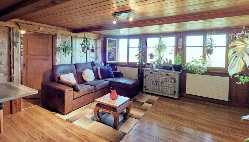 Ferme rénovée avec 3 appartements – rendement ~5% – Villarimboud