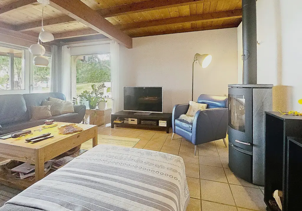 Grande maison confortable et au calme sur très belle parcelle