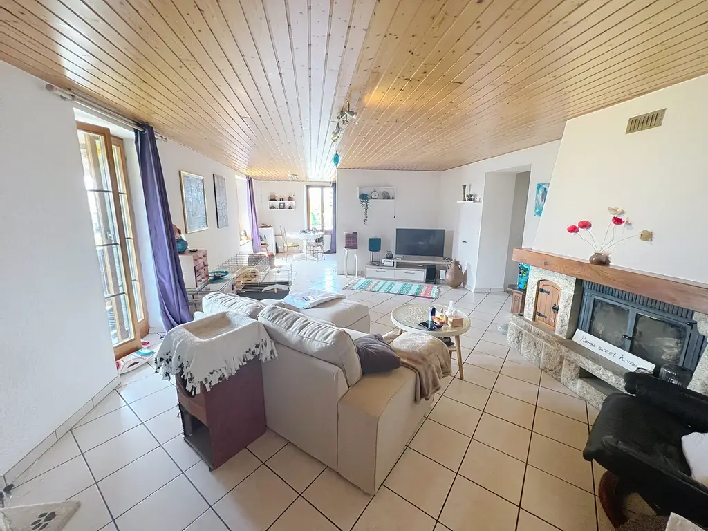 Immeuble de 2 appartements avec possibilité pour un troisième lot