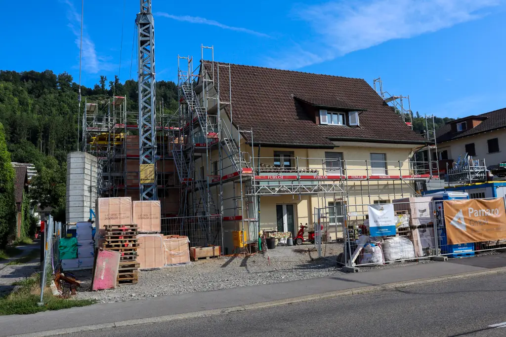Neubau: 3 moderne 2 1/2 Zimmerwohnungen zu vermieten