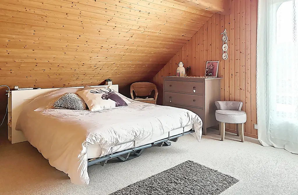 Grande maison confortable et au calme sur très belle parcelle