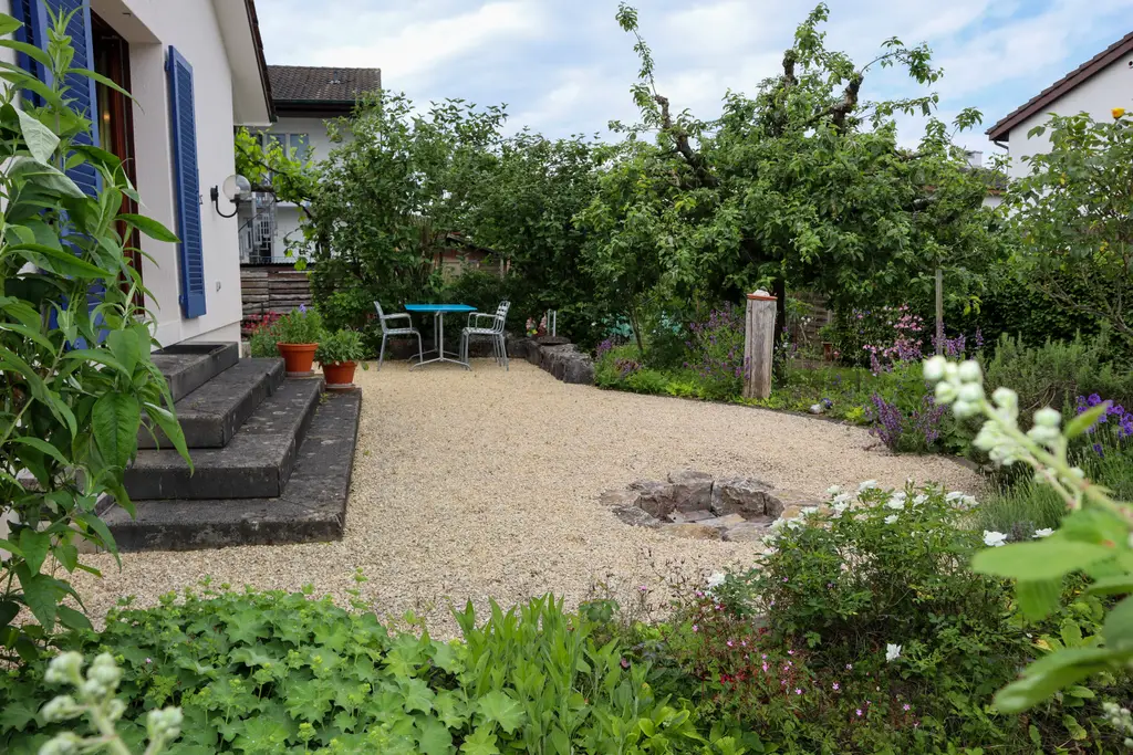 6 &#8211; Zimmer-Einfamilienhaus an sehr ruhiger und sonniger Lage