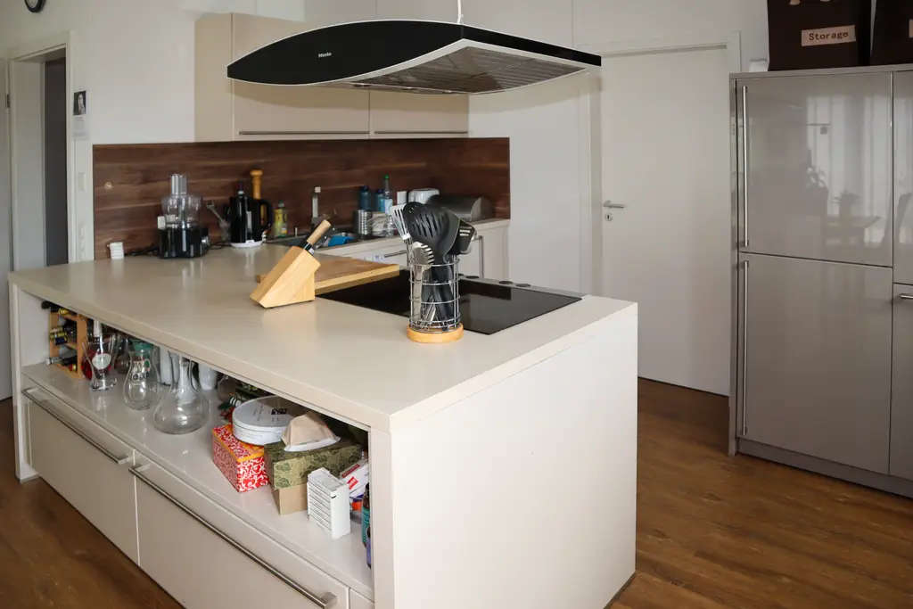 6 ½ &#8211; Zimmer-Einfamilienhaus mit 2 &#8211; Zimmer Einliegerwohnung (rollstuhlgängig) an sehr ruhiger und sonniger Lage