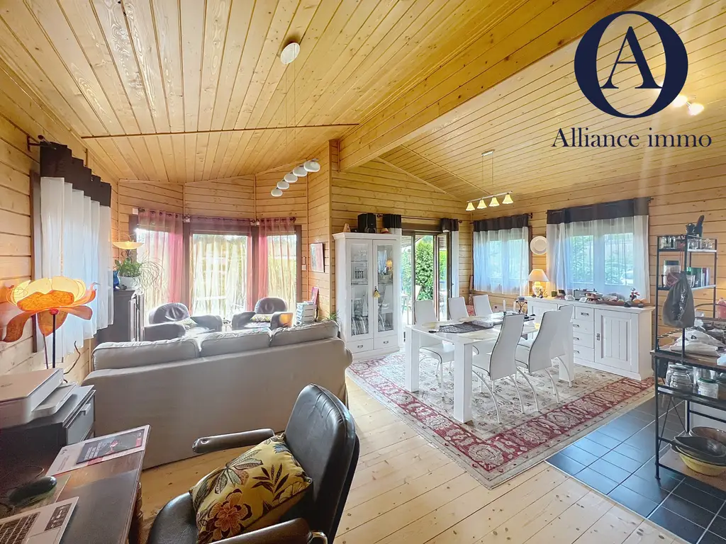 Un coin de paradis à 50 mètres du lac de Neuchâtel – Maison en bois massif 3.5 pièces – 120 m²