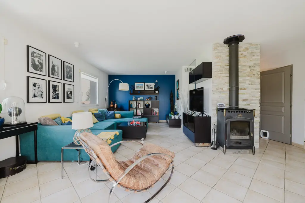 FRANCE VOISINE À VENDRE – BOSSEY &#8211; VILLA DE CHARME AVEC VUE IMPRENABLE SUR LE BASSIN GENEVOIS