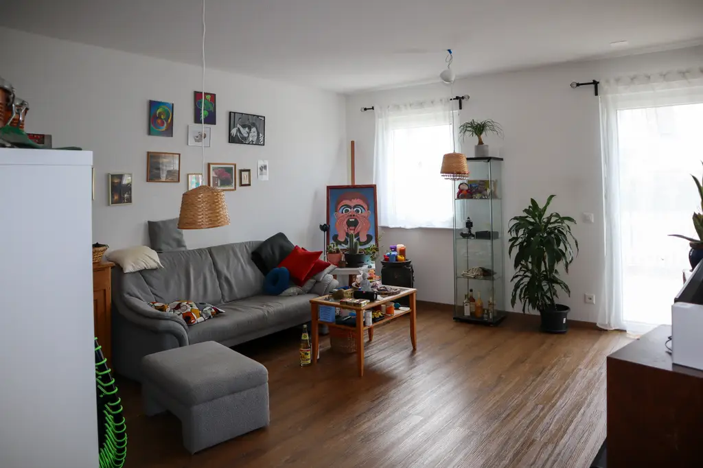 6 ½ &#8211; Zimmer-Einfamilienhaus mit 2 &#8211; Zimmer Einliegerwohnung (rollstuhlgängig) an sehr ruhiger und sonniger Lage
