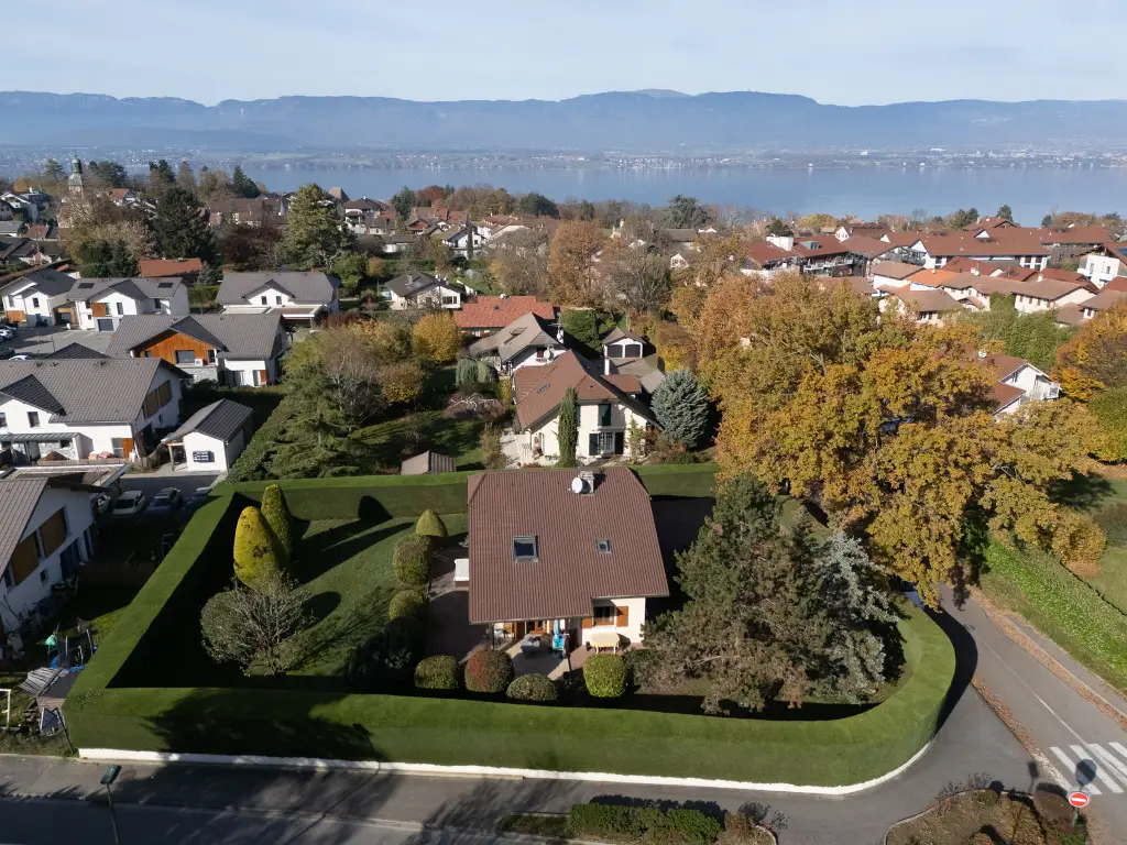 Maison 7 pièces 142m2 – CHENS-SUR-LÉMAN (74140)