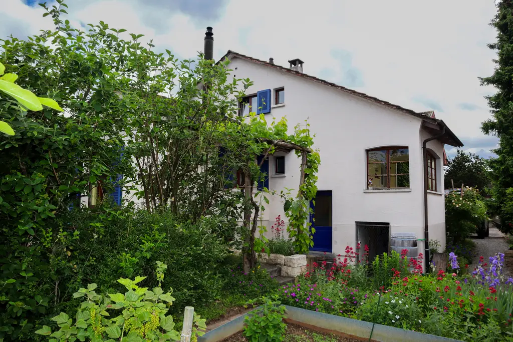 6 &#8211; Zimmer-Einfamilienhaus an sehr ruhiger und sonniger Lage