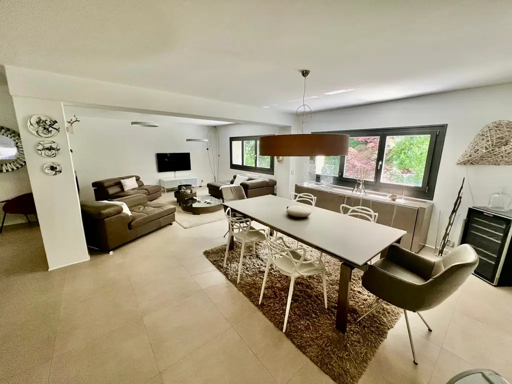 Belle Villa Contemporaine Au calme