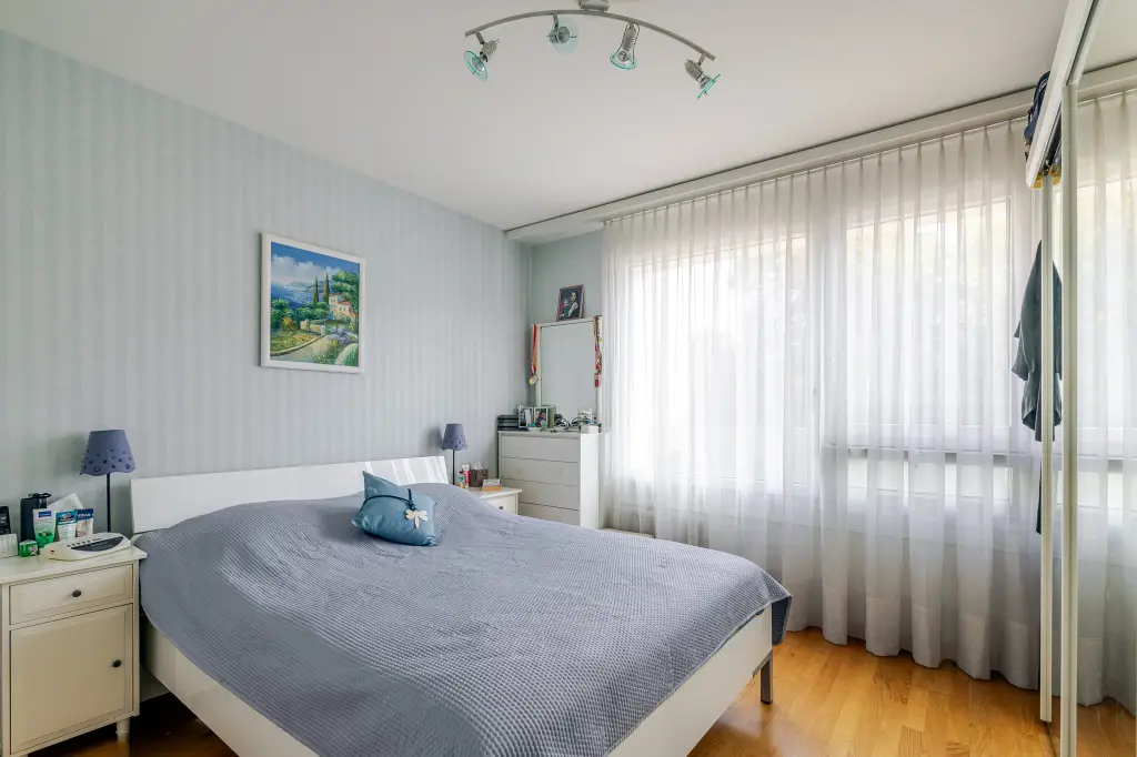 Spacieux appartement traversant de 5 pièces avec terrasse et box fermé à Chêne-Bougeries