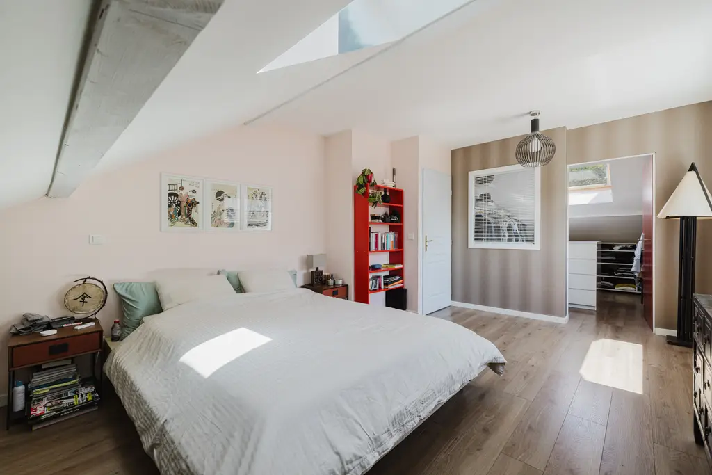 FRANCE VOISINE À VENDRE – BOSSEY &#8211; VILLA DE CHARME AVEC VUE IMPRENABLE SUR LE BASSIN GENEVOIS