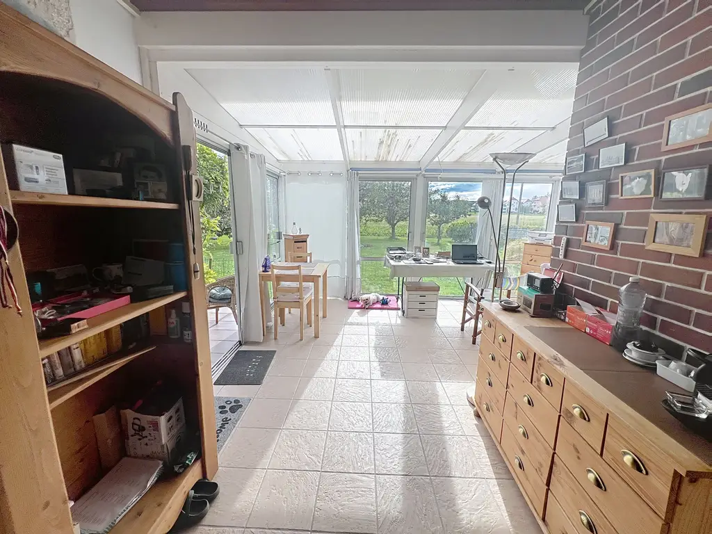Au cœur d’Yvonand – Charmante maison de 3,5 pièces avec jardin verdoyant et terrasse ensoleillée à remettre au goût du jour