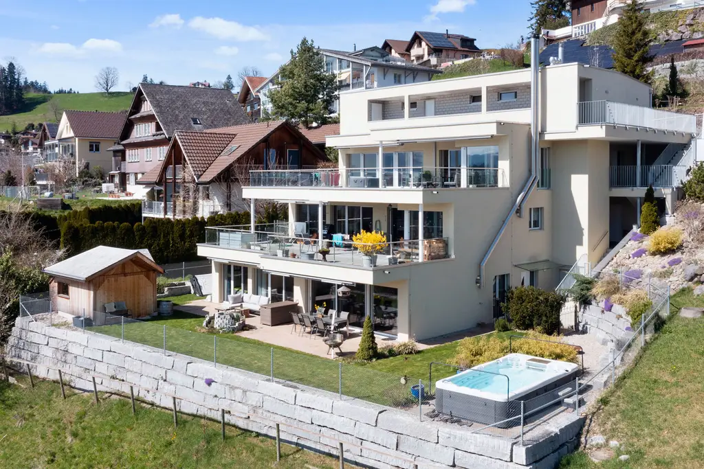 Traumhaftes Wohnen an nebelfreier Lage mit Berg- und Talsicht