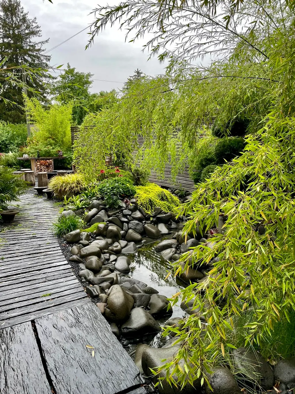 Tres Belle Town House contemporaine avec un merveilleux jardin japonais