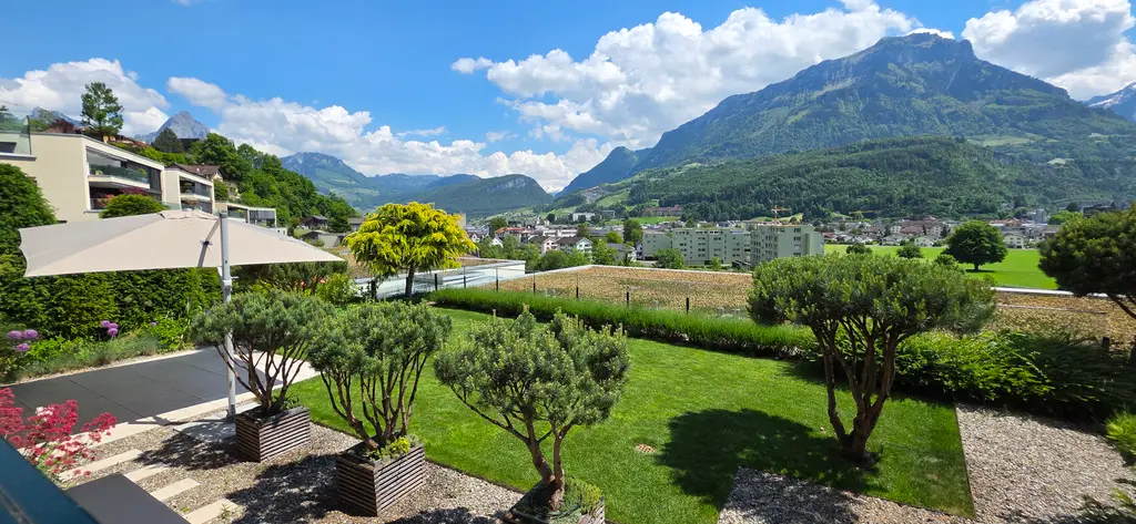 Exklusive Luxuswohnung mit See- und Bergsicht