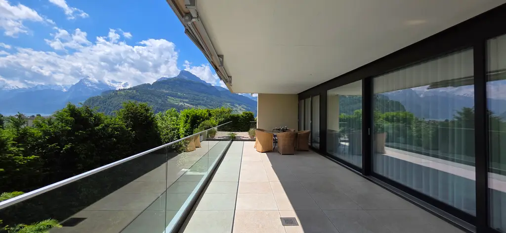 Exklusive Luxuswohnung mit See- und Bergsicht