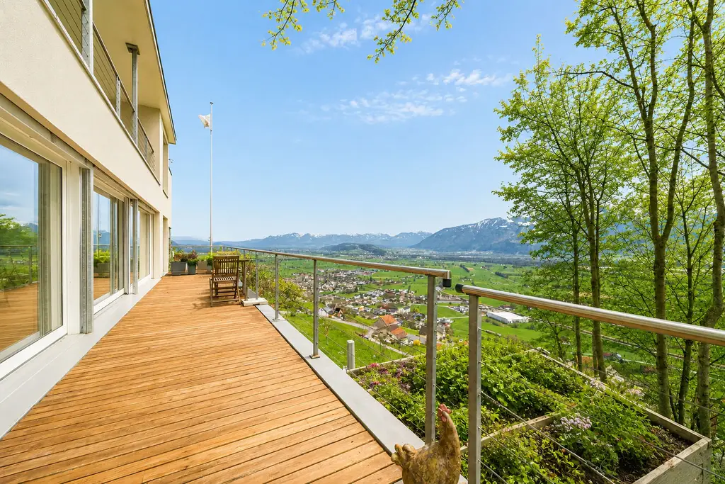 Wohntraum mit Weitblick: Modernisiertes Raumwunder auf Traumgrundstück in Gams