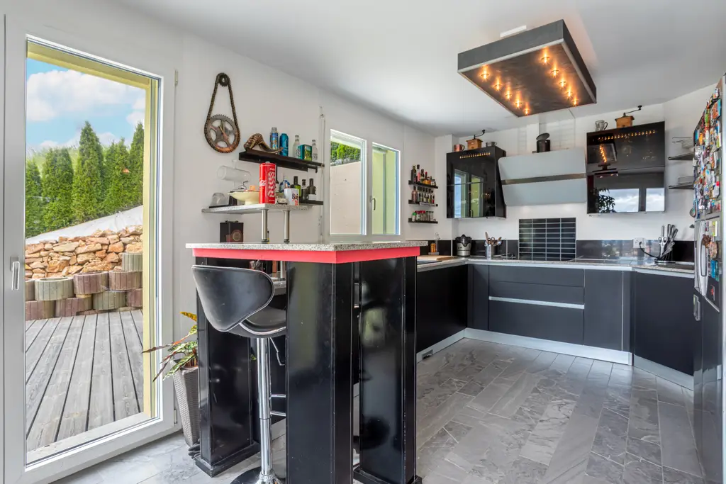 Villa de 5.5 pièces : Elégance contemporaine et panorama d&rsquo;exception !