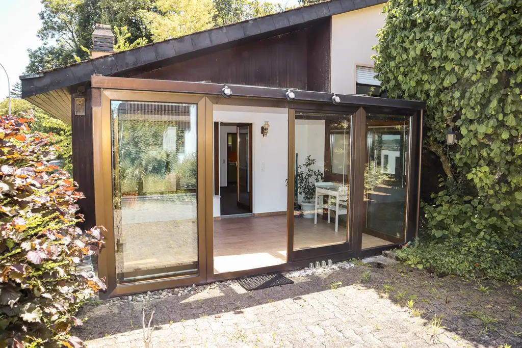 4.5 bis 5,5 Zimmer Einfamilienhaus mit schöner Weitsicht