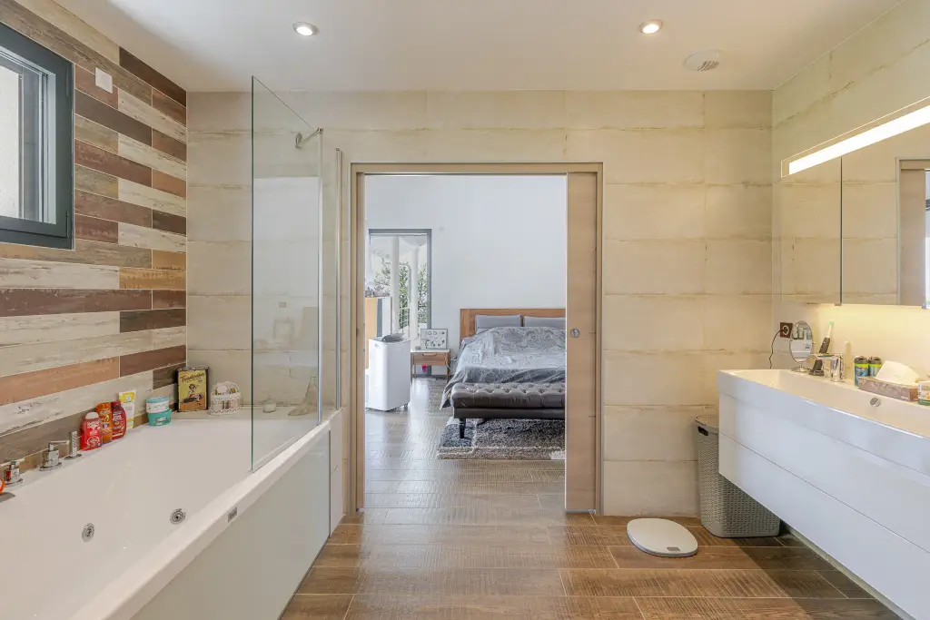 A VENDRE VILLA CONTEMPORAINE EXCEPTIONNELLE AVEC VUE PANORAMIQUE SUR GENÈVE