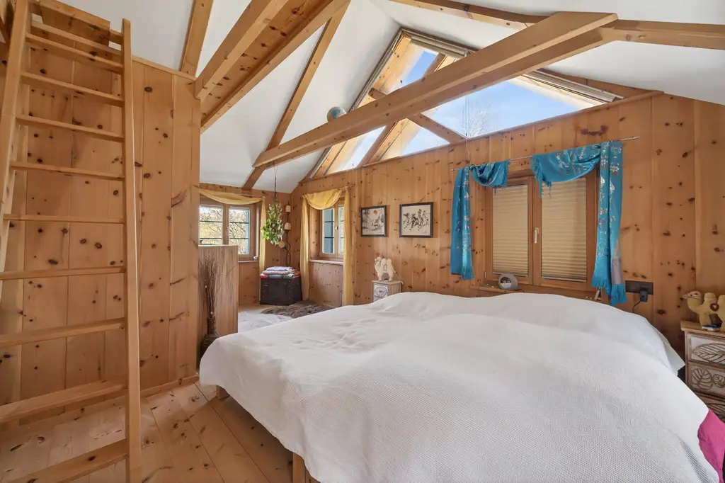 Eine Oase der Ruhe und Erholung am Necker mit Sicht auf den Wasserfall