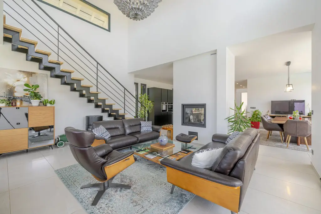 A VENDRE VILLA CONTEMPORAINE EXCEPTIONNELLE AVEC VUE PANORAMIQUE SUR GENÈVE