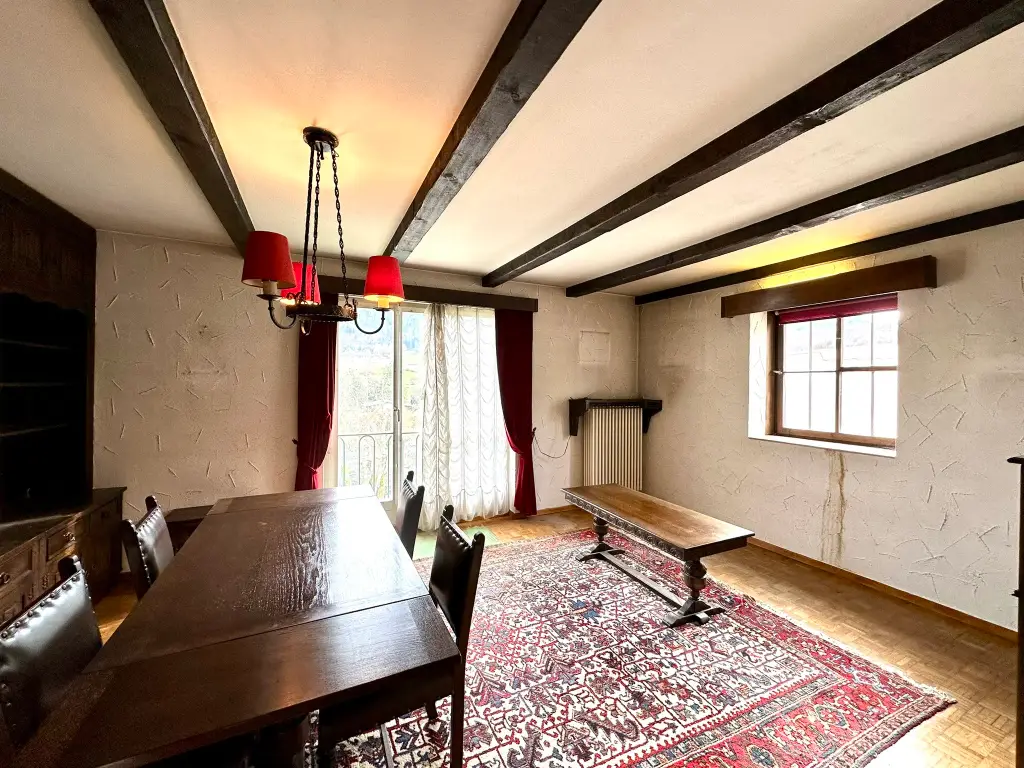 Maison mitoyenne à rénover