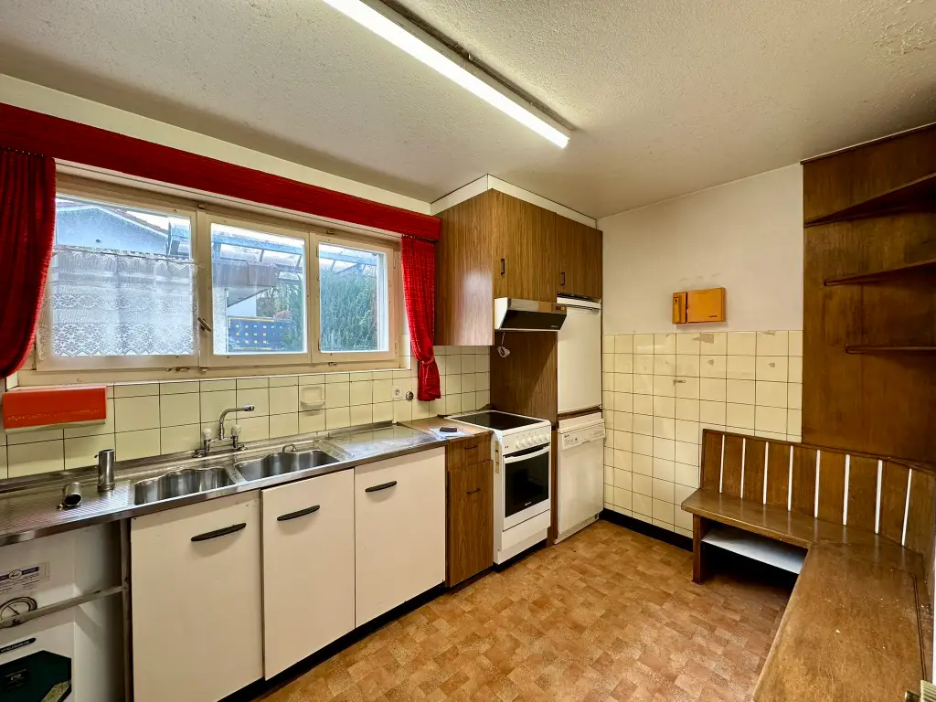 Maison mitoyenne à rénover