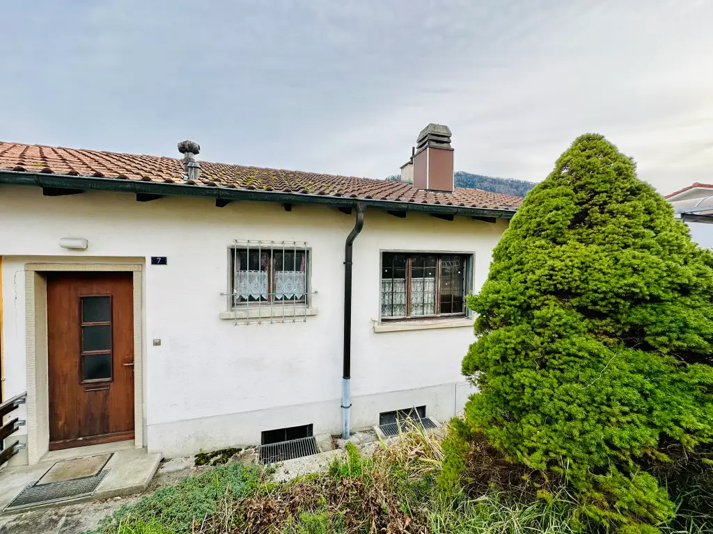 Maison mitoyenne à rénover