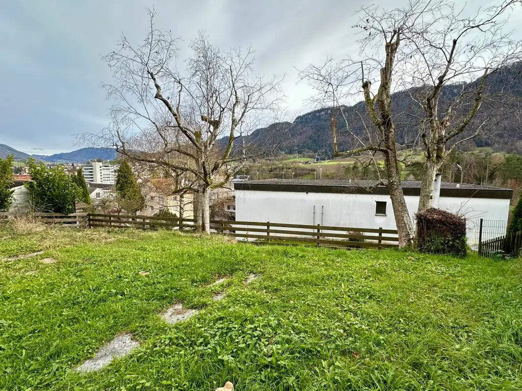 Maison mitoyenne à rénover
