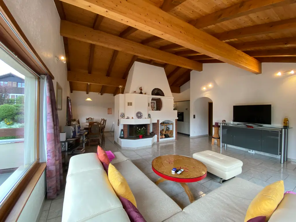 Appartement de 5.5 pièces en attique