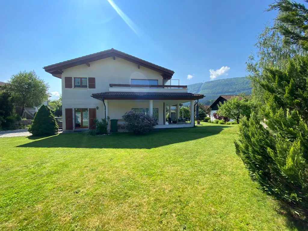 Appartement de 5.5 pièces en attique