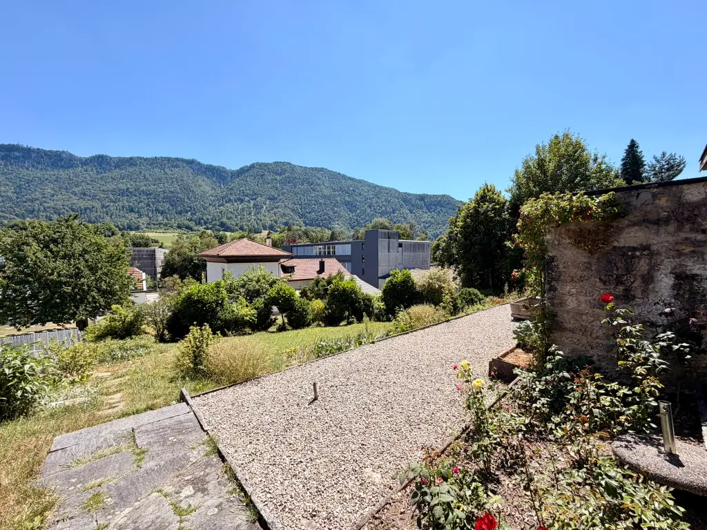 Maison de 2 appartements