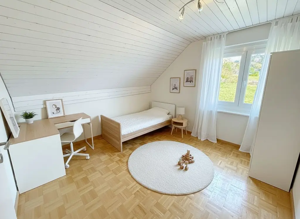 Belle maison familiale de 6,5 pièces avec véranda, jardin arboré et panneaux solaires – Ursy (FR)